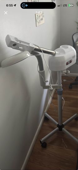 Maglamp steamer for aesthetician