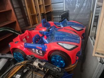 2 spider man cars