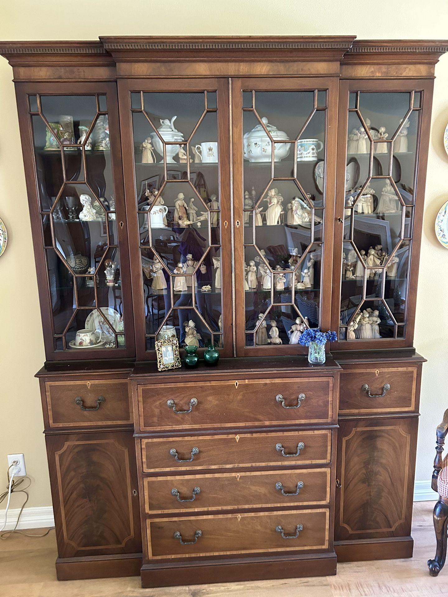 Early 20th Century Breakfront Cabinet