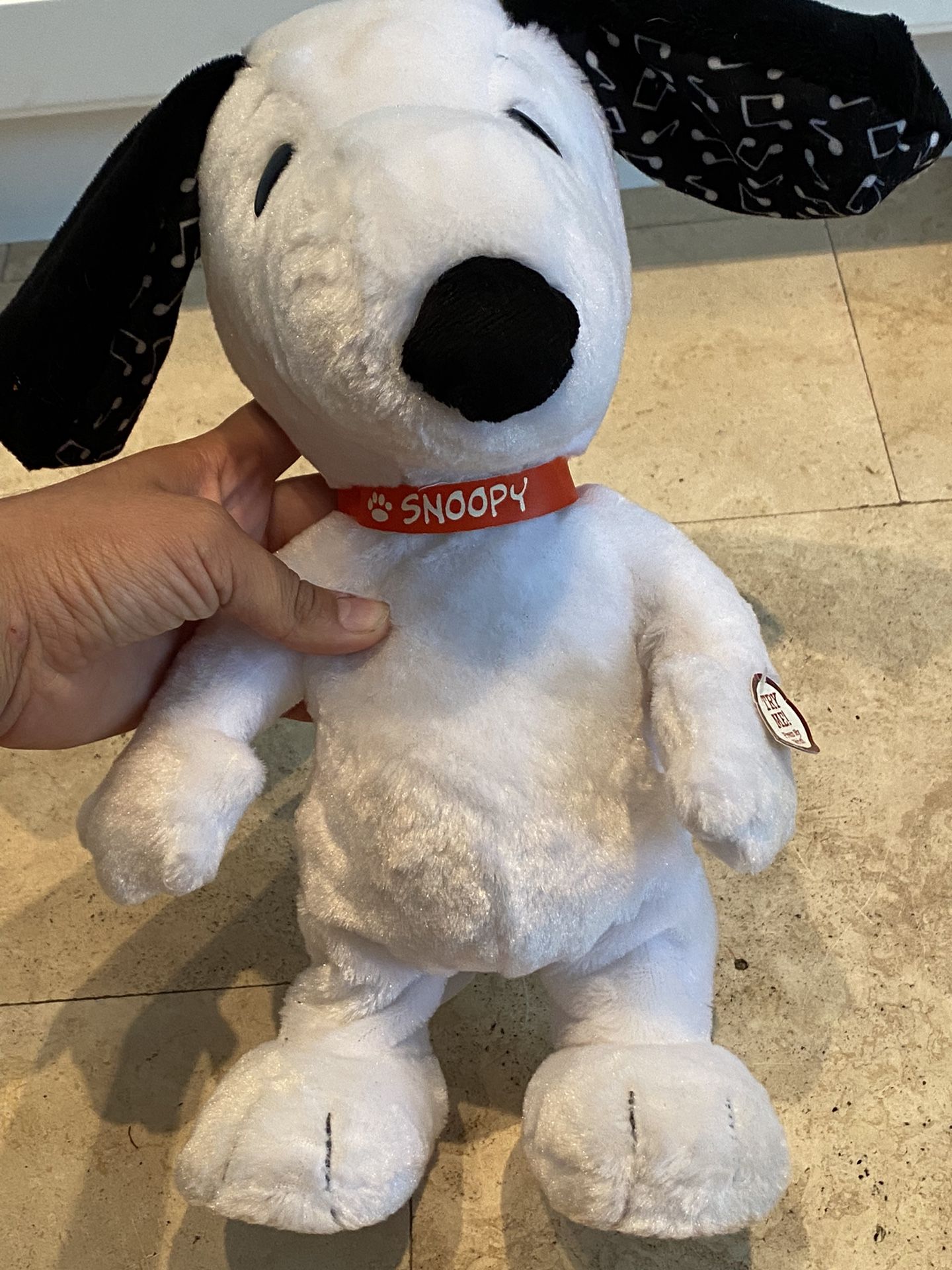 Happy dance snoopy outlet toy