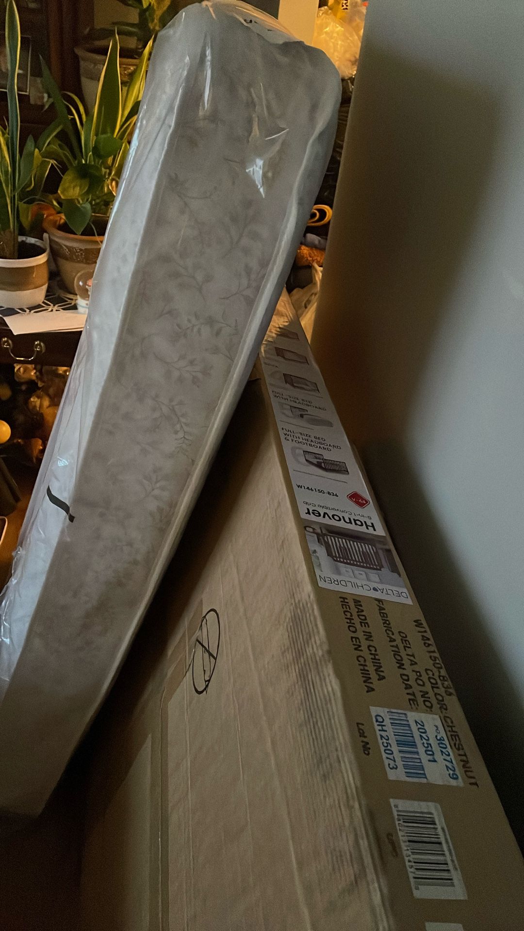 New Baby Crib & new Mattress