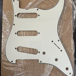 Fender 8 Hole 3-Ply Pickguard For Strat