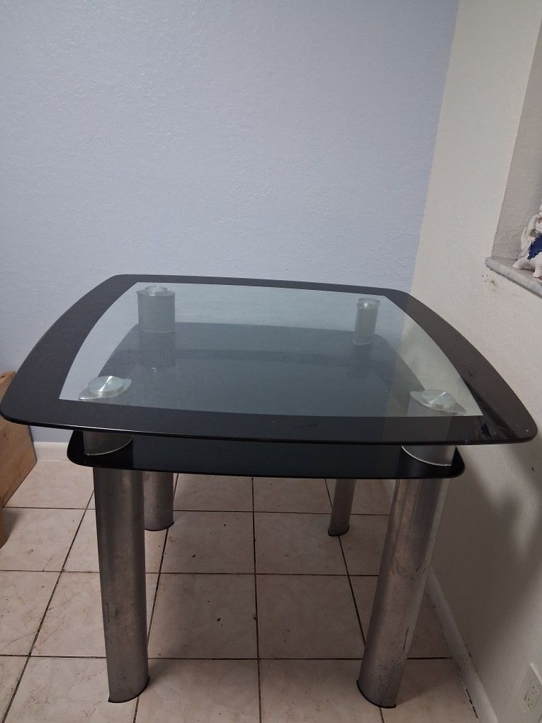 Dinning Table 