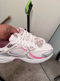 Avia woman’s 8.5