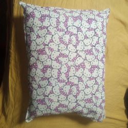 Kids Hello Kitty Pillow Available For Pickup 15$ Delivery Available If Local 