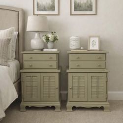 Vintage Solid Maple Wood Nightstands