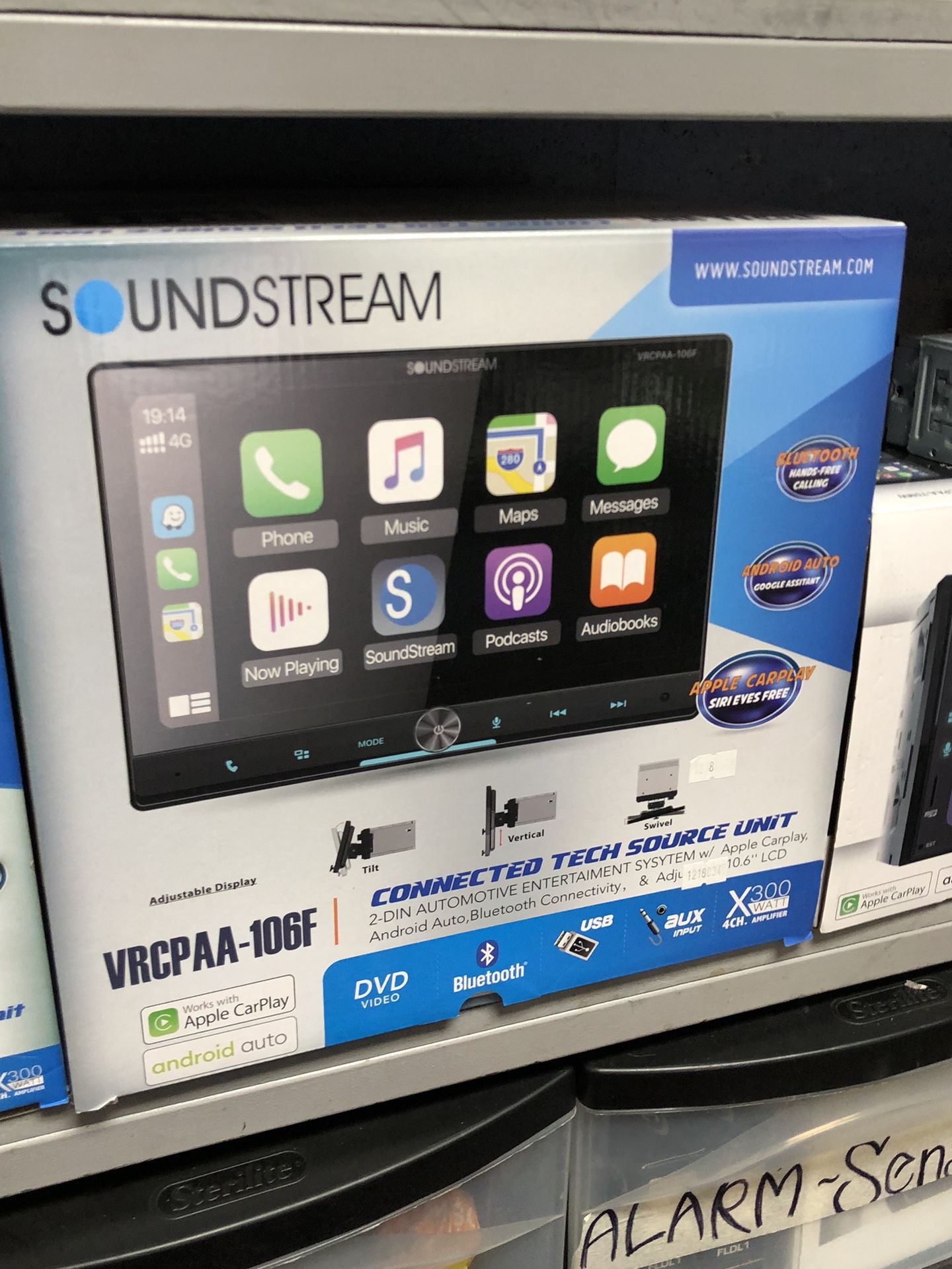 Soundstream 10 Inch Apple CarPlay And Android Auto Stereo