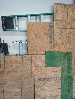Free OSB scrap cuts.