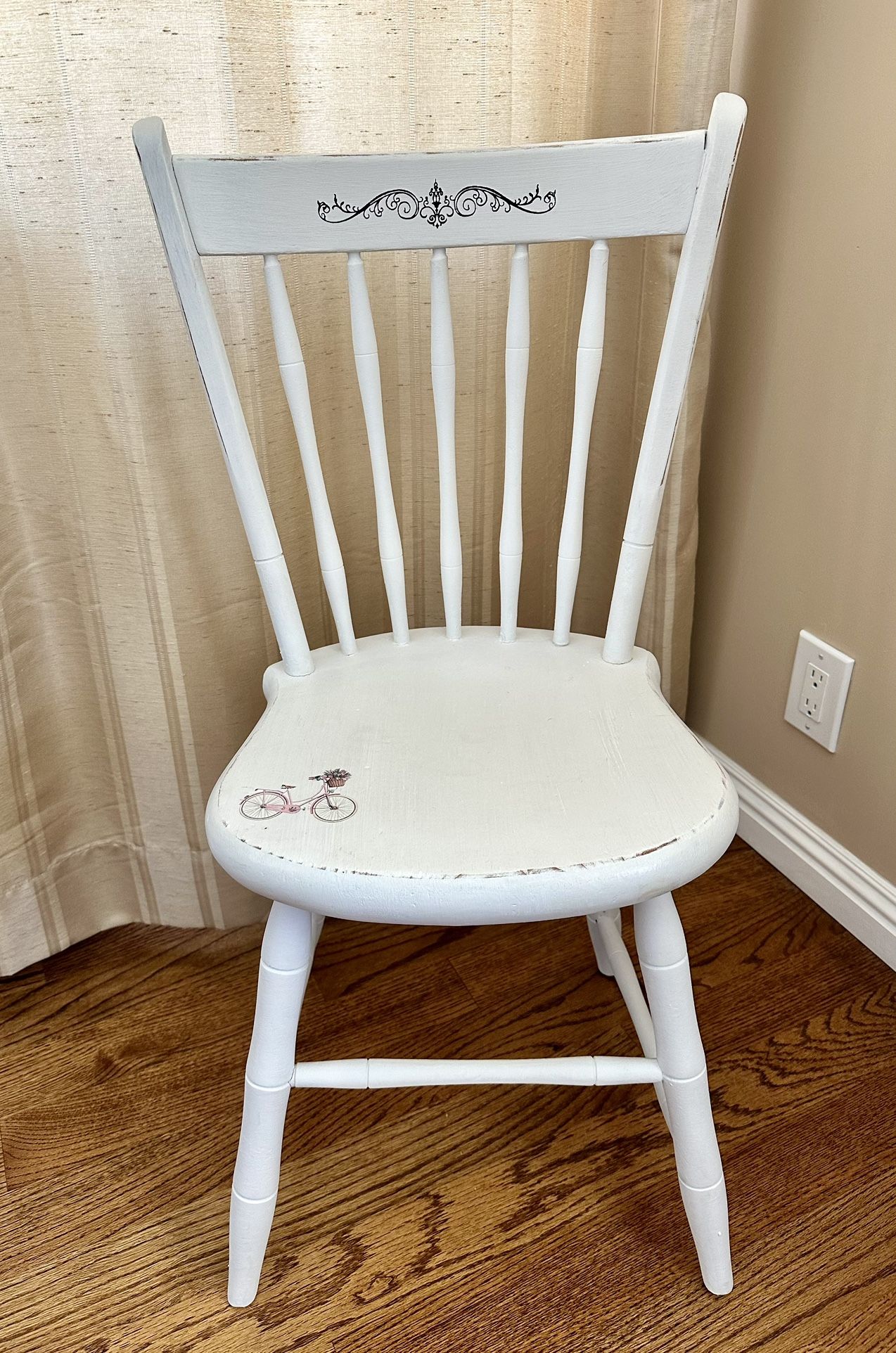 Vintage Accent Chair / Desk Chair