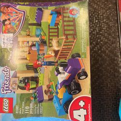LEGO Friends Set 41361 Mia's Foal Stable Complete  - online instructions 