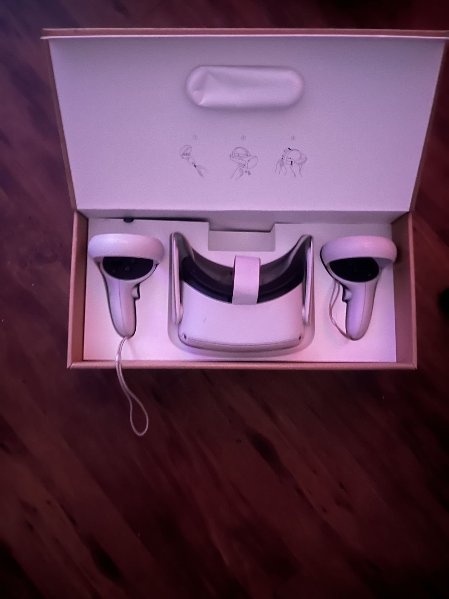 Oculus Quest 2 Headset And Controller 