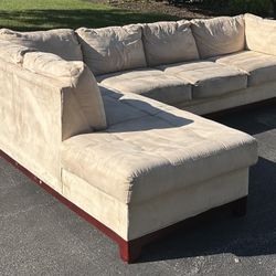 Beige Sectional Couch Set 