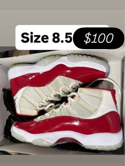 Jordan 11s cherry size 8.5 men