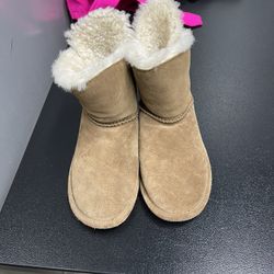 Beatpaw Rosy Boots size 6