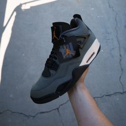 UNDEFEATED AIR JORDAN 4 
