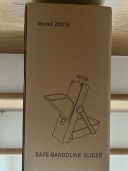 SAFE MANDOLINE SLICER