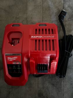 Milwaukee M18  Rapid Charger