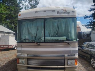 1998 Fleetwood Bounder