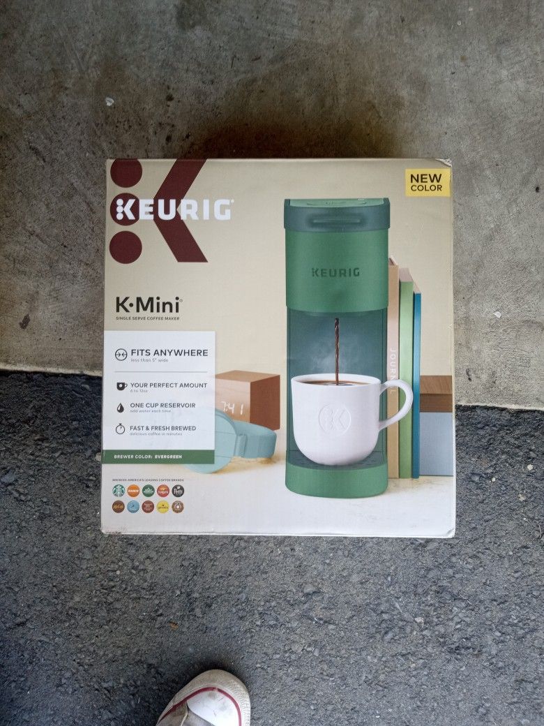 Keurig https://offerup.com/redirect/?o=Sy5NaW5p Brand New In Box Never Opened Never Used $30 Retail Is $99.99