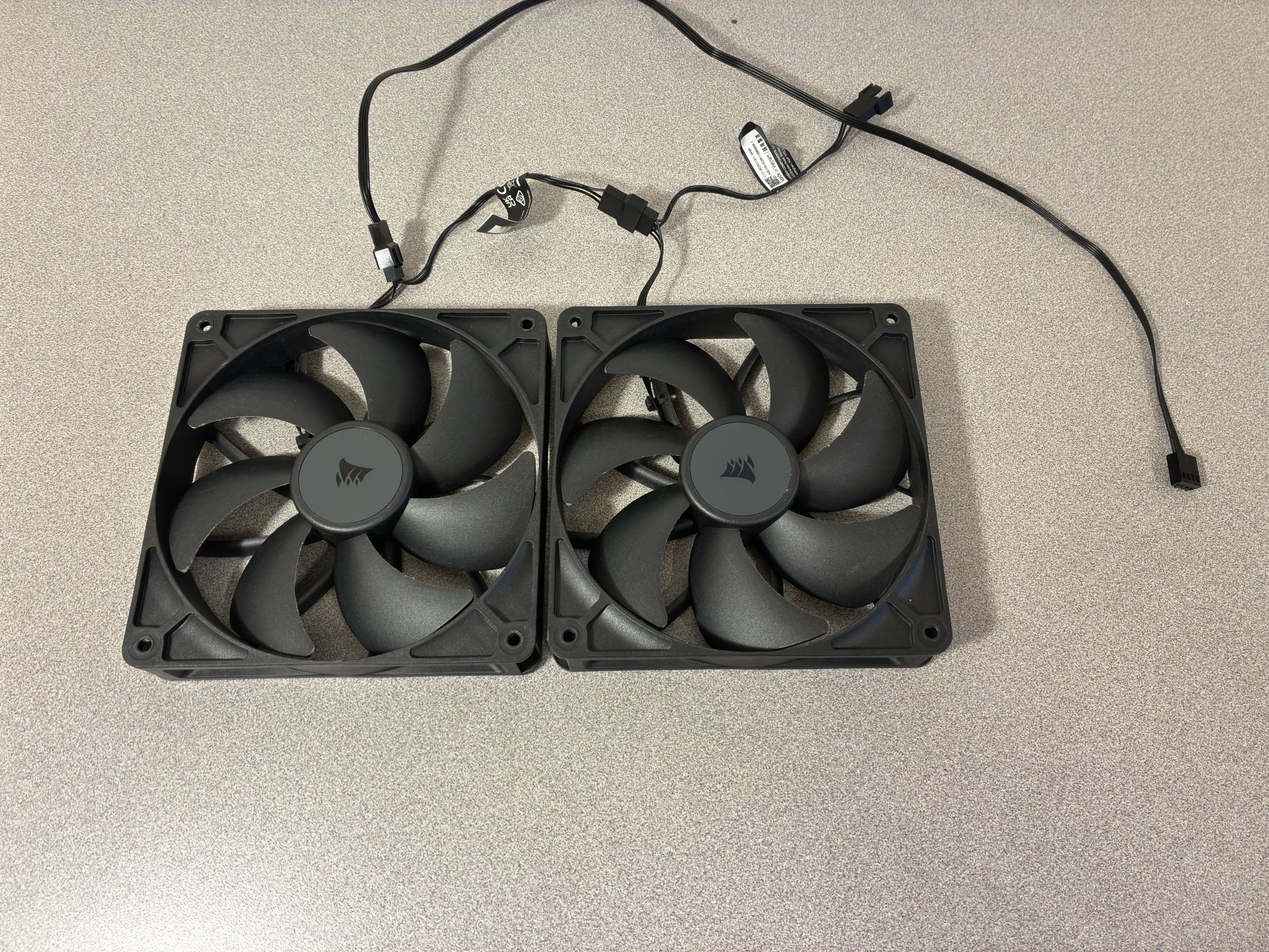 2 pack Corsair RS140 140mm Computer Case Fans