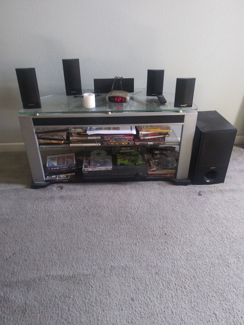 Tv stand in mint condition