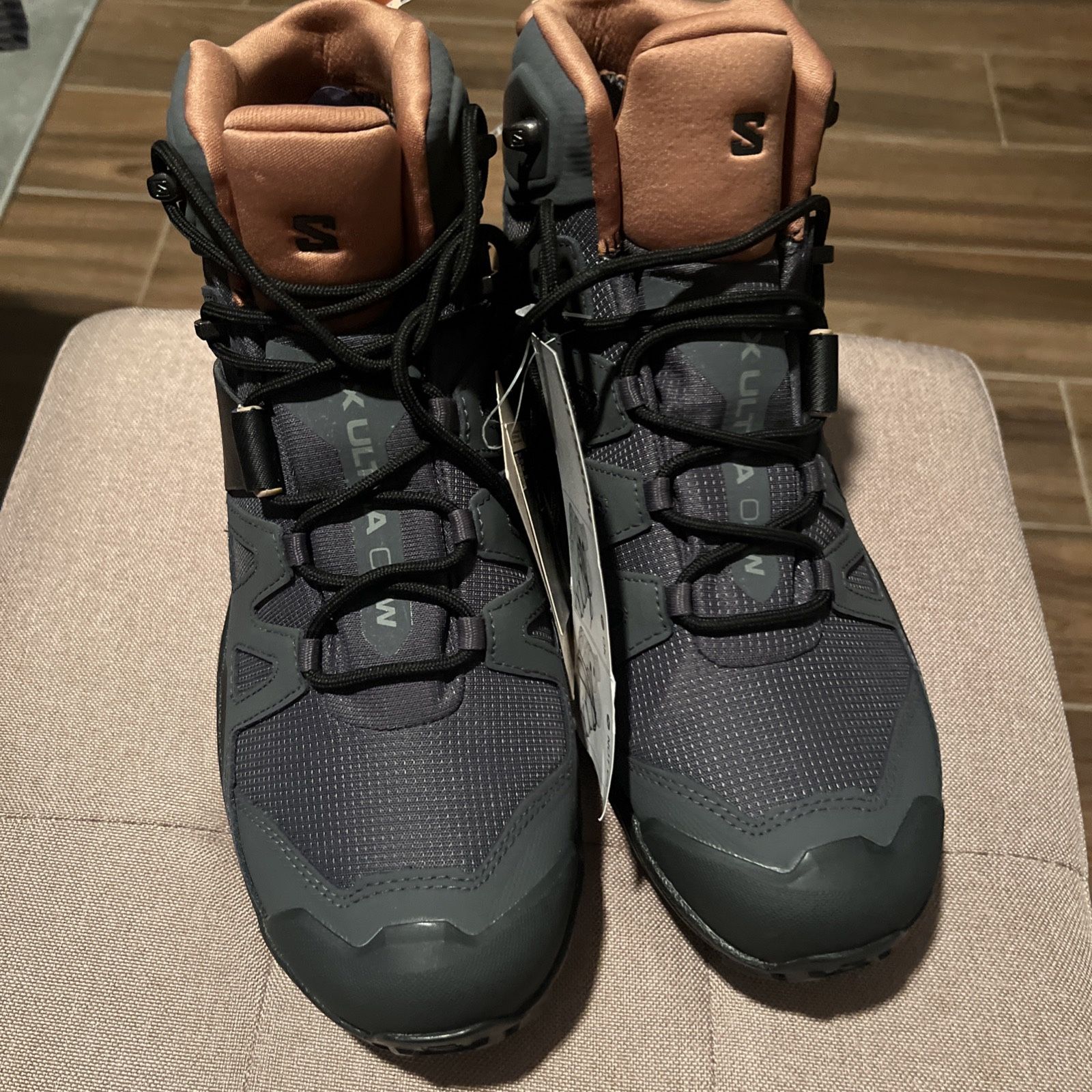 Women Hiking Boots Size 10