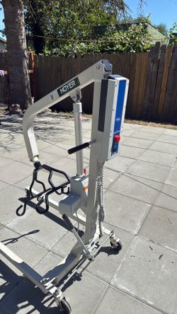Electric hoyer lift