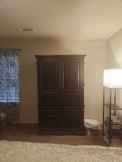 TV Armoire