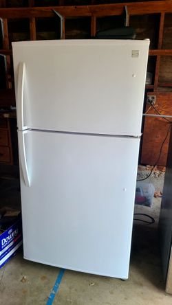 Kenmore fridge full size