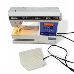 Husqvarna Viking Sew Easy 350 Computer Sewing Machine With Pedal