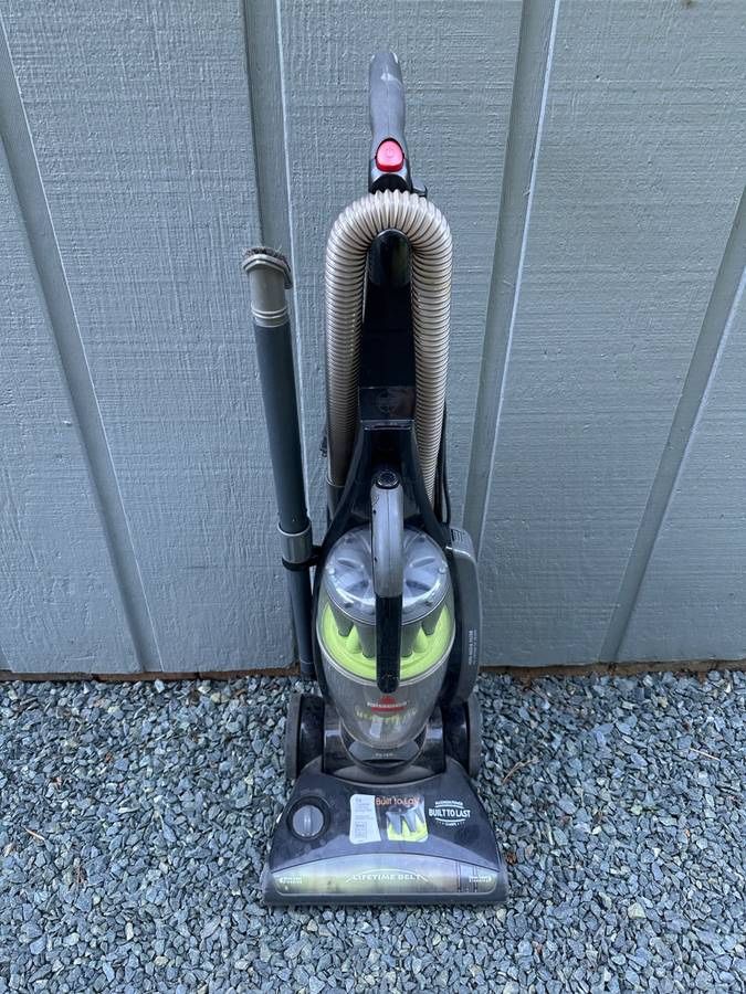 Bissell 93Z6 Heavy Duty Upright Vacuum Cleaner