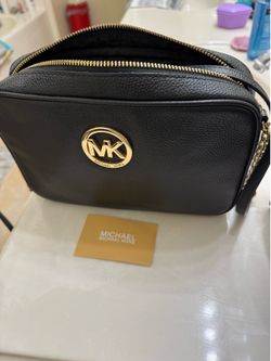 Micheal Kors Crossbody purse