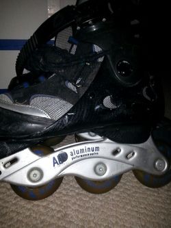 Aluminum size 8 roller blades