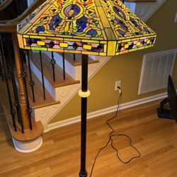 Vintage Stained Glass Floor Lamp – Art Glass Shade