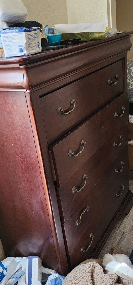 5 Drawer Chest