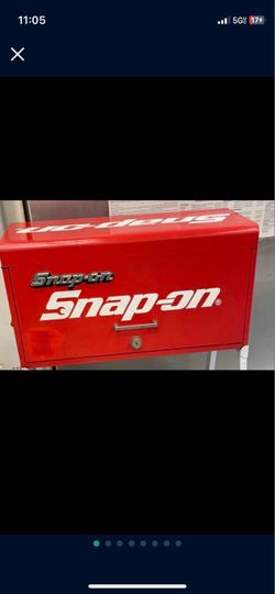 Snap on vintage tool box