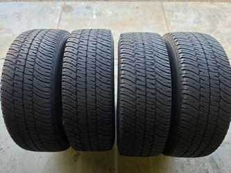 275/65R20’s michelln full set