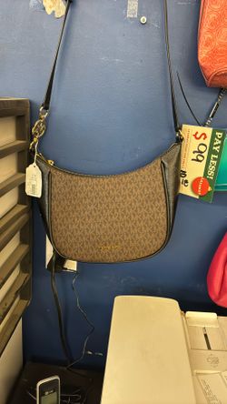 Michael Kors Handbag $99 Today Or Layaway 10 Down !!!! 1015 Summit Ave Greensboro 