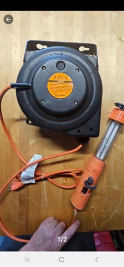 Retractable Extension Cord Reel 30ft 16 AWG