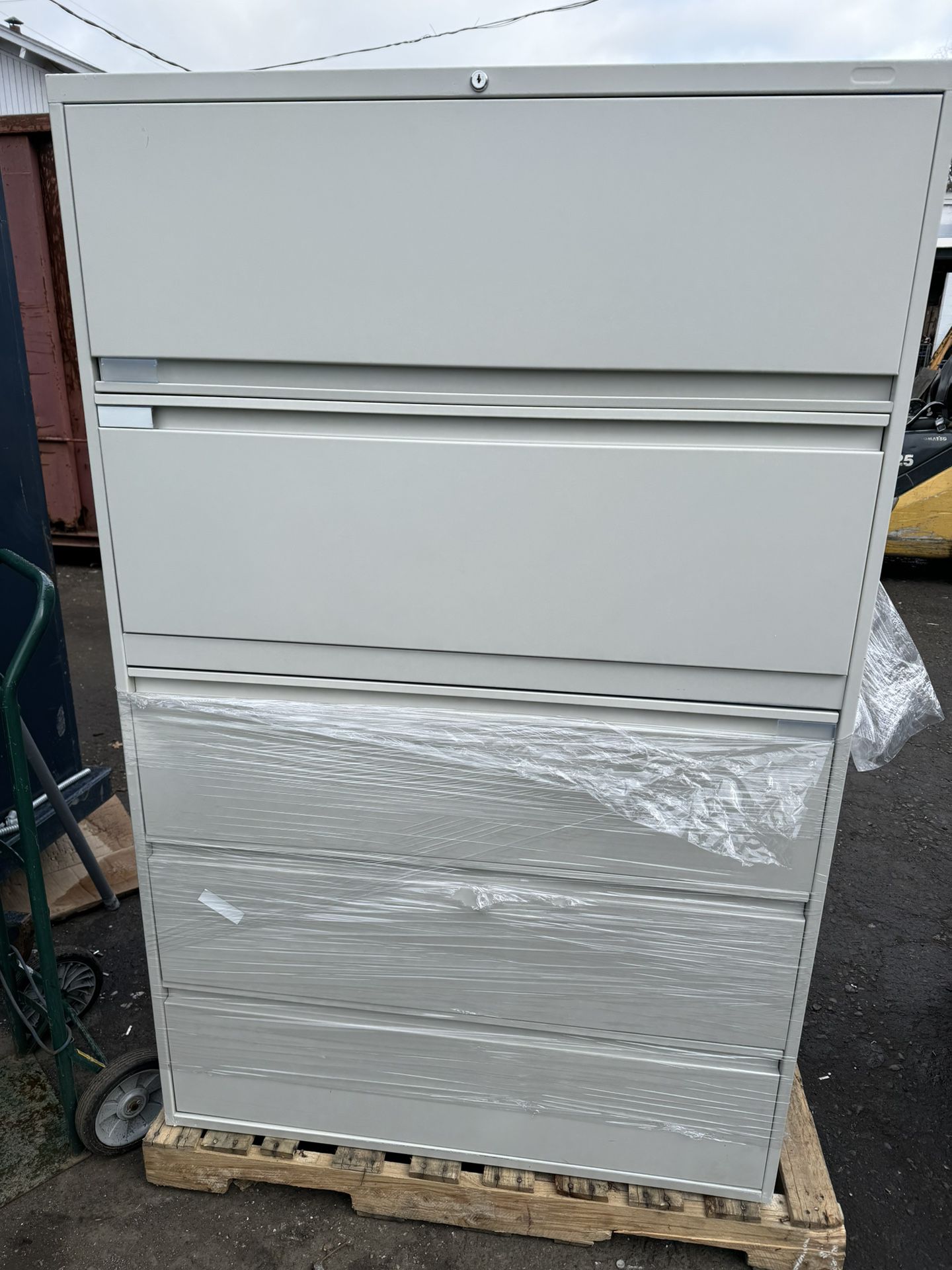 Lateral File Cabinets 65x36 X18