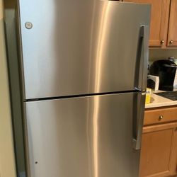 Stainless Steel Kitchen Appliances 
