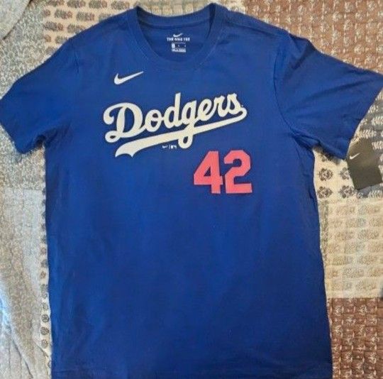 Dodgers #42 Jackie Robinson Tshirt Size L $20