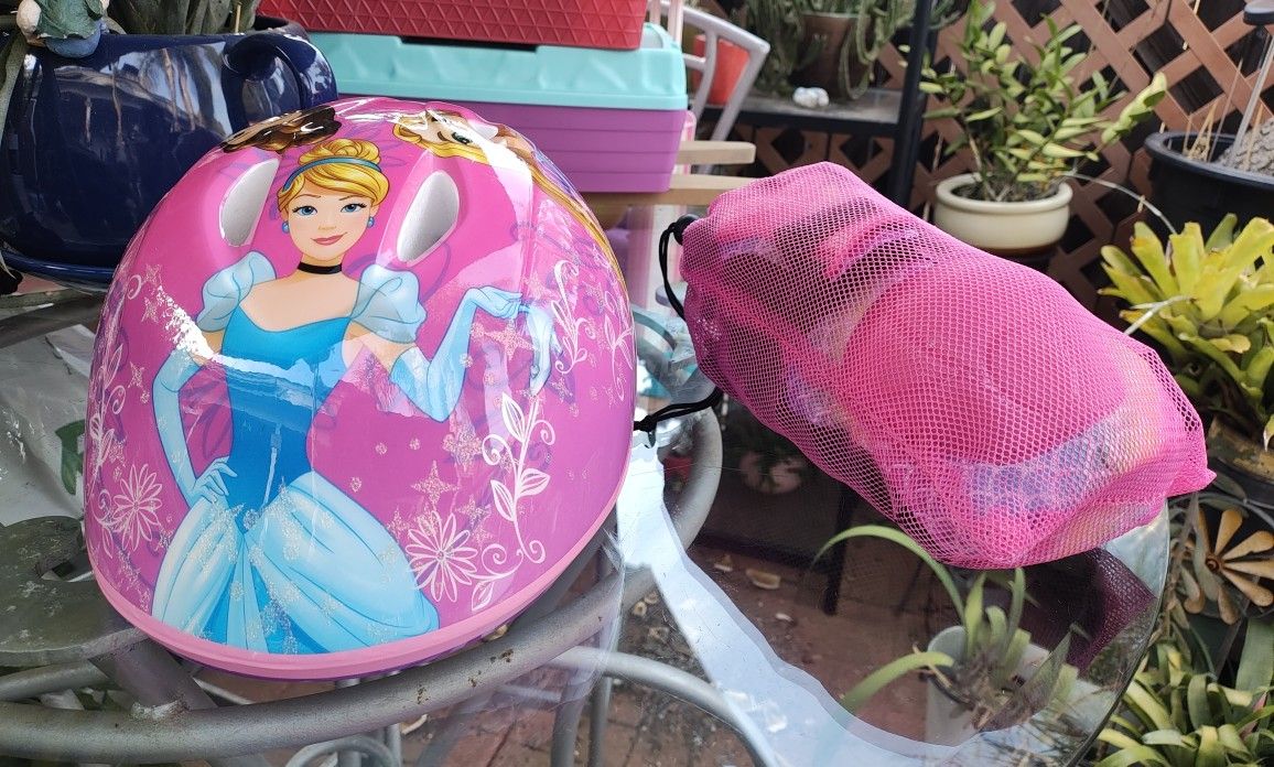 PRINCESS HELMET PLUS KNEE PADS, ELBOW PADS, WRIST GUARDS