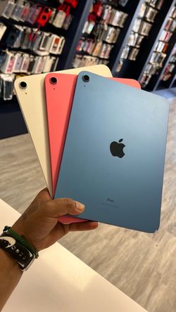iPad 10th Gen 64GB Wi-Fi only