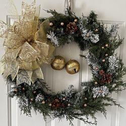  "Golden Bells" Winter Wreath 