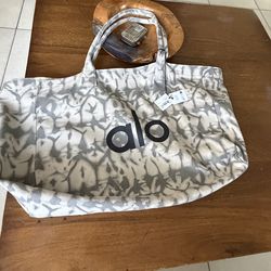 alo tote bag