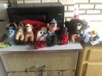 Set of misfit toy beanie babies from cvs. Very valuable.