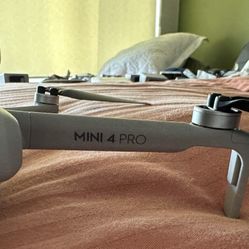 DJI Mini 4 Pro Drone Bundle - Like New