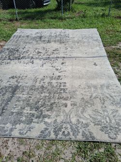 NICE 10 BY 14 AREA RUG