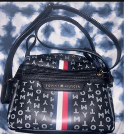 Tommy Hilfiger Crossbody Bag